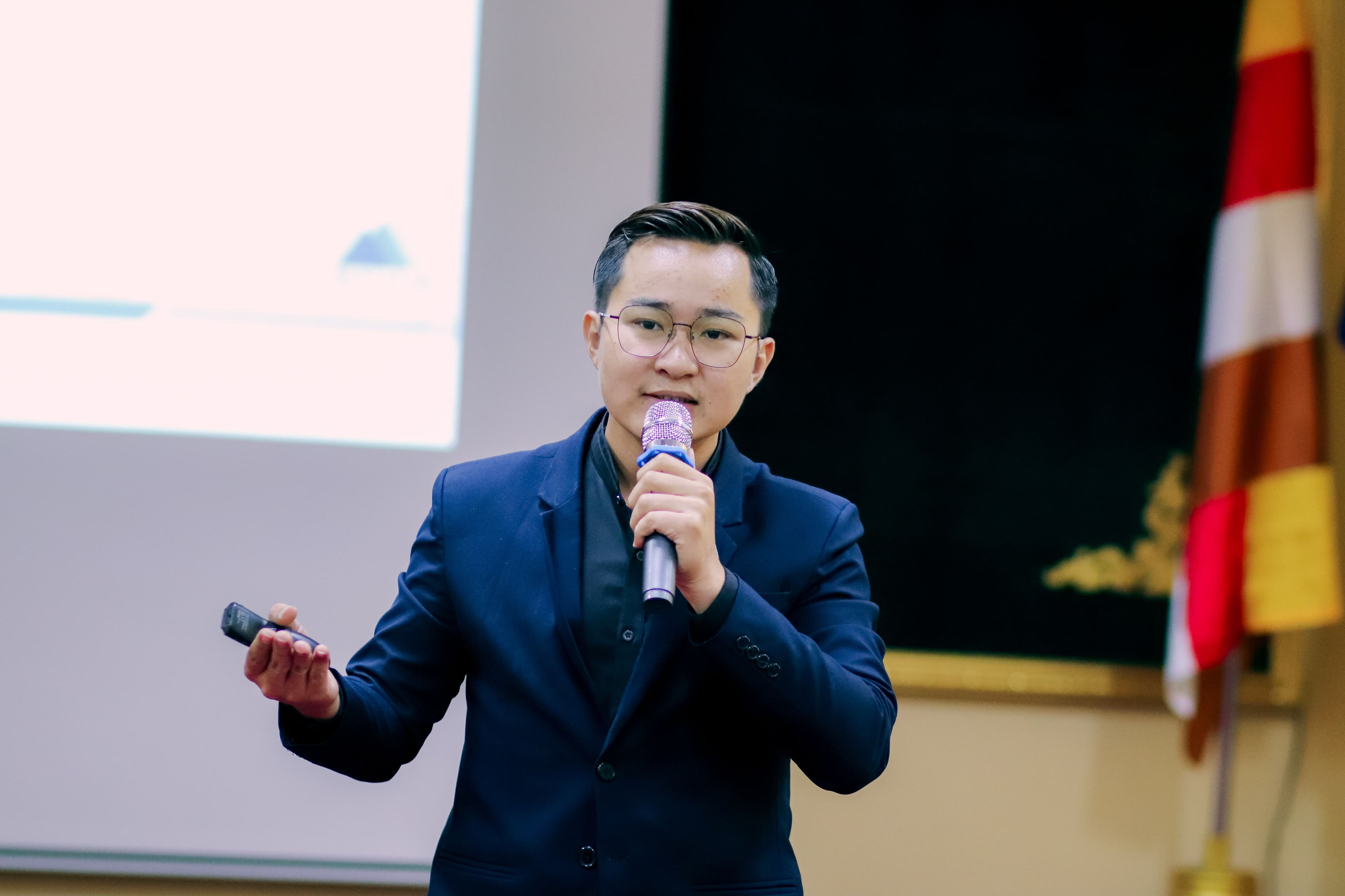 Banjaran AMC Promotes Smart Investing Through CIS Seminar at Preah Kossamak Polytechnic Institute