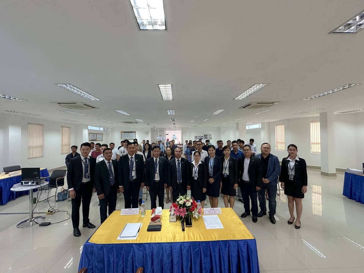 Roadshow Reflections: Insights and Innovations Unveiled