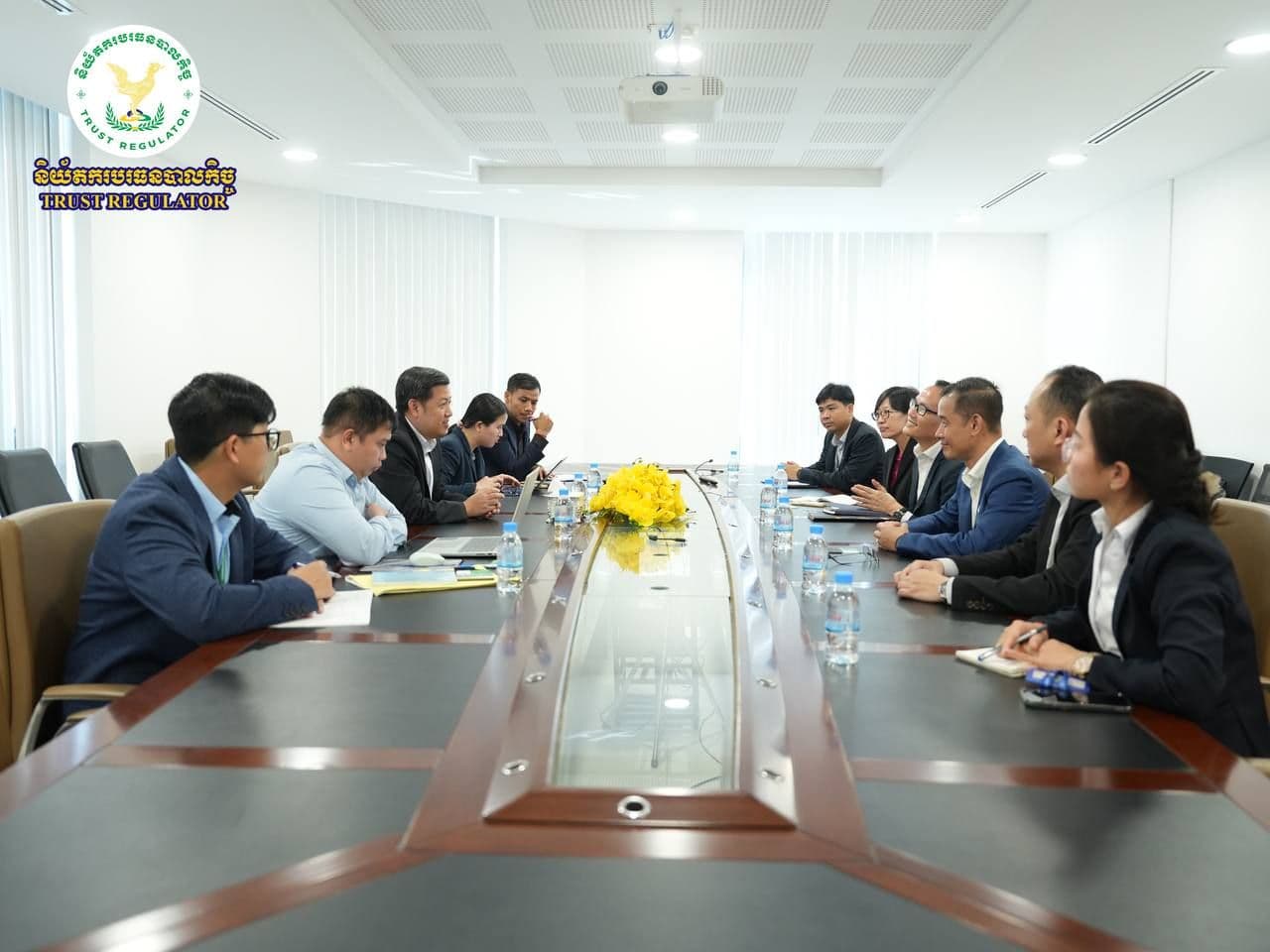 Mr. Eric Loo, CEO of Banjaran Asset Management (Cambodia) Plc., Participates in High-Level Meeting with Trust Regulator on Non-Bank Financial Sector Development